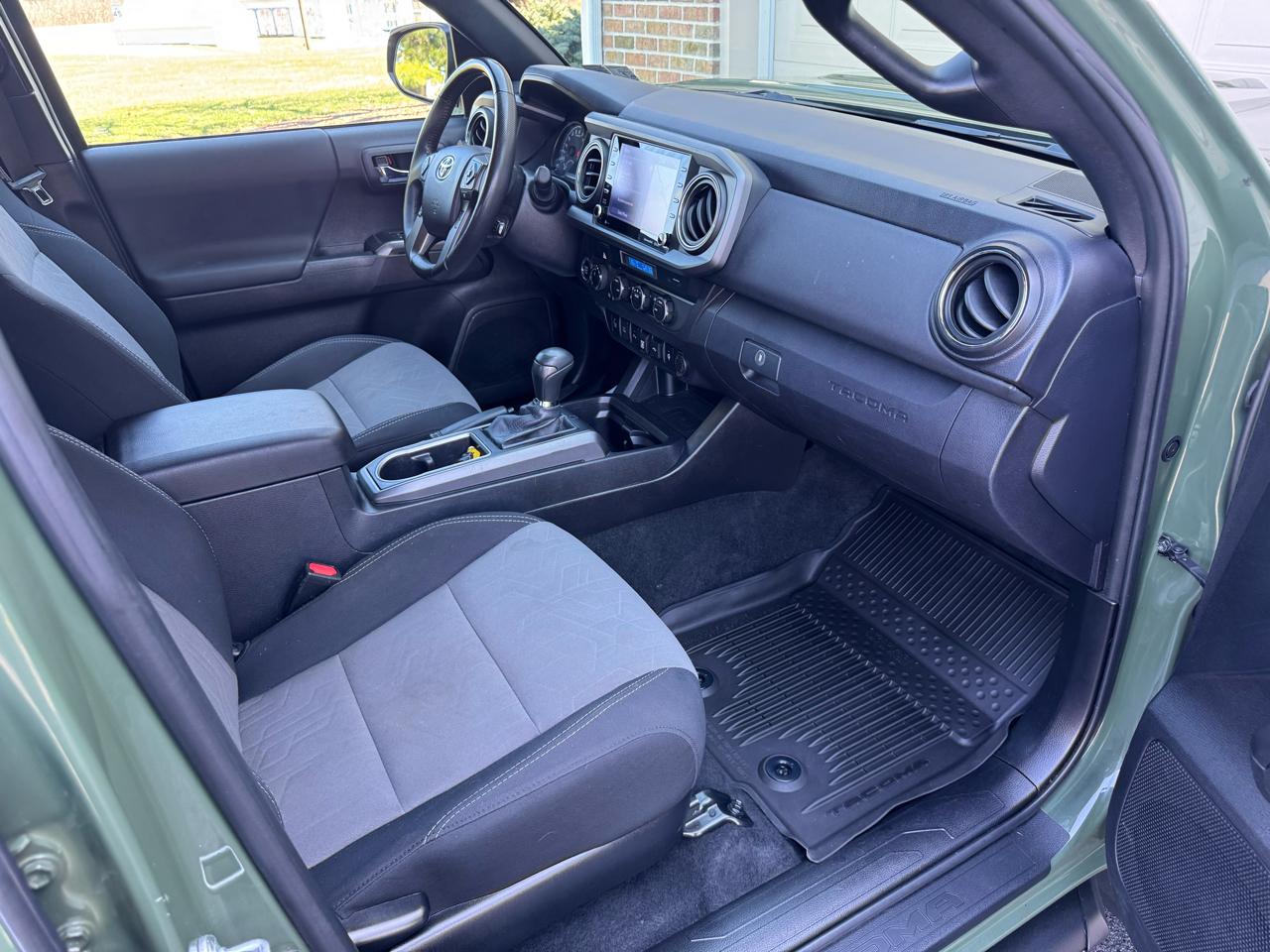 Toyota Tacoma 4WD TRD Off Road Double Cab 5' Bed V6 MT (Natl) 2021