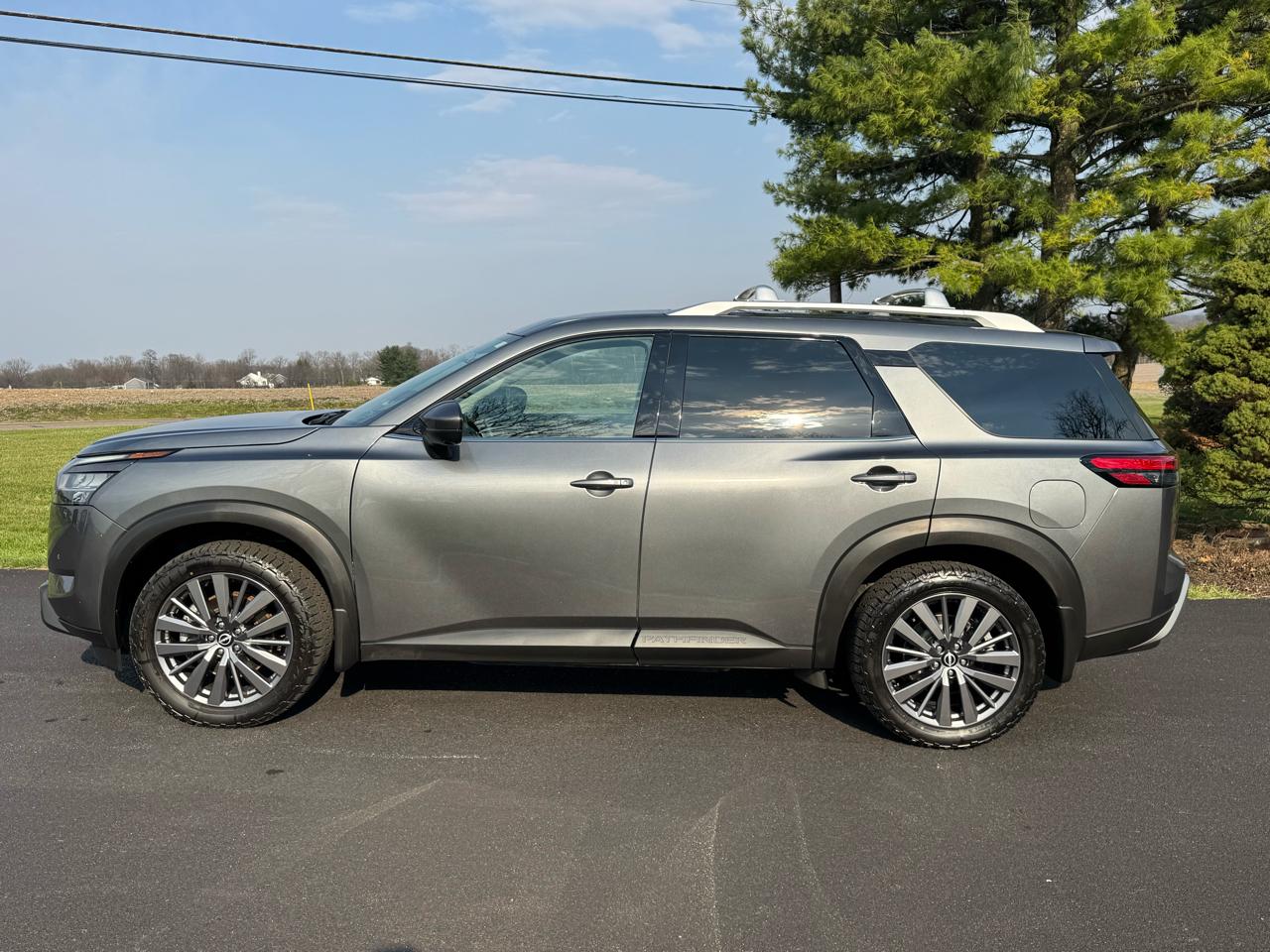 Nissan Pathfinder SL 4WD 2024