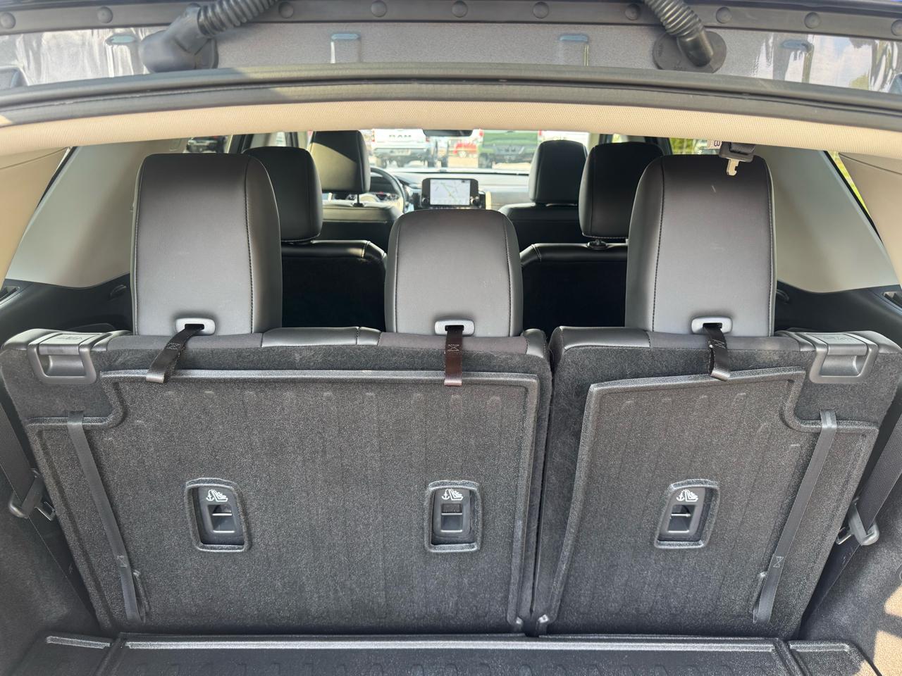 Nissan Pathfinder SL 4WD 2024