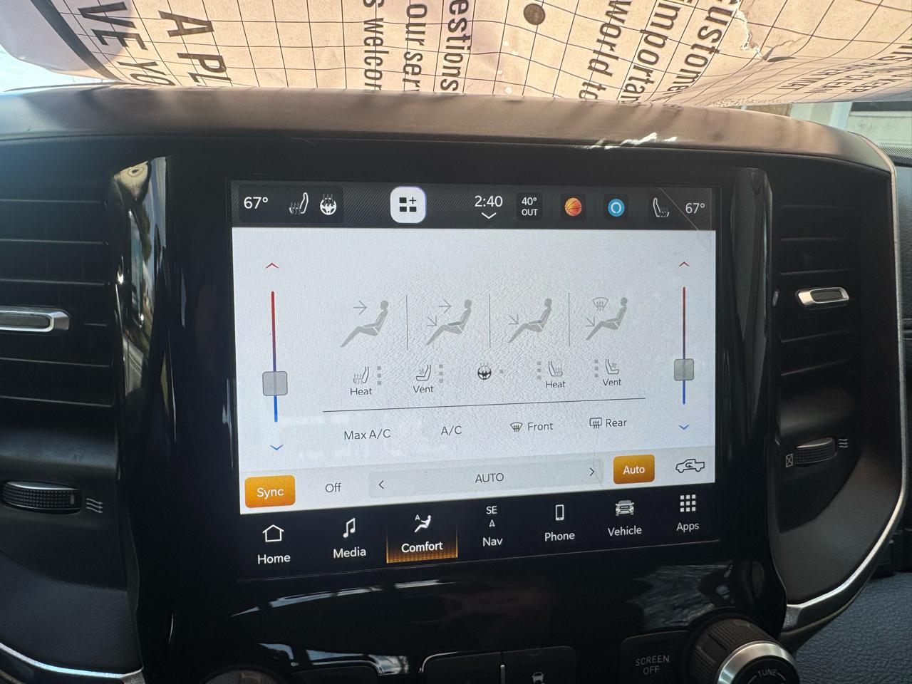 RAM 3500 Laramie 4x4 Crew Cab 6'4" Box 2022