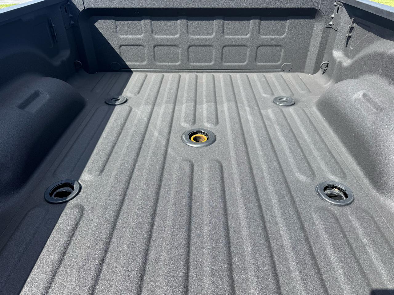 RAM 3500 Laramie 4x4 Crew Cab 6'4" Box 2022