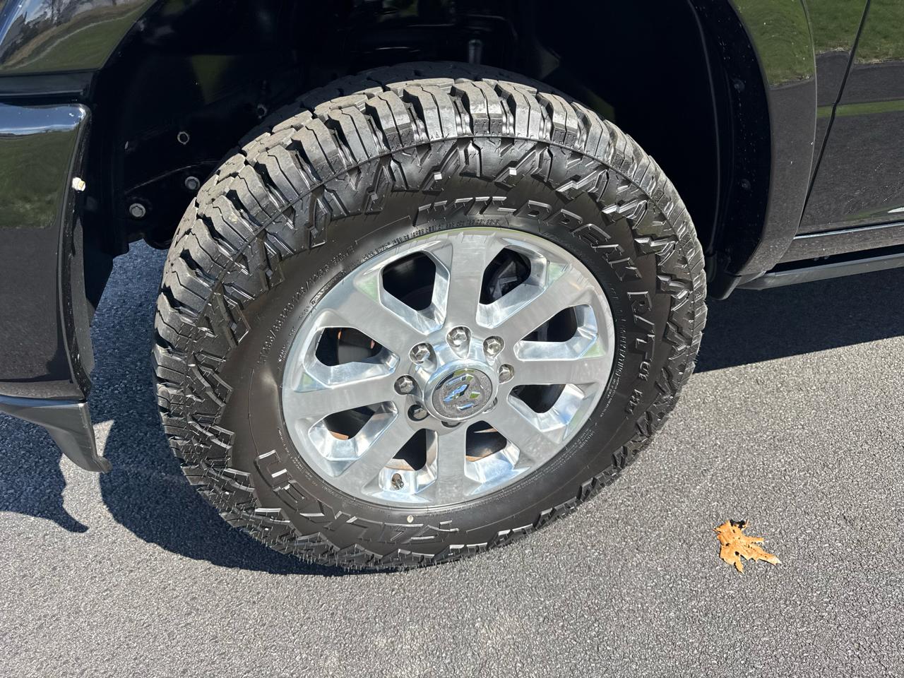 RAM 3500 Laramie 4x4 Crew Cab 6'4" Box 2022