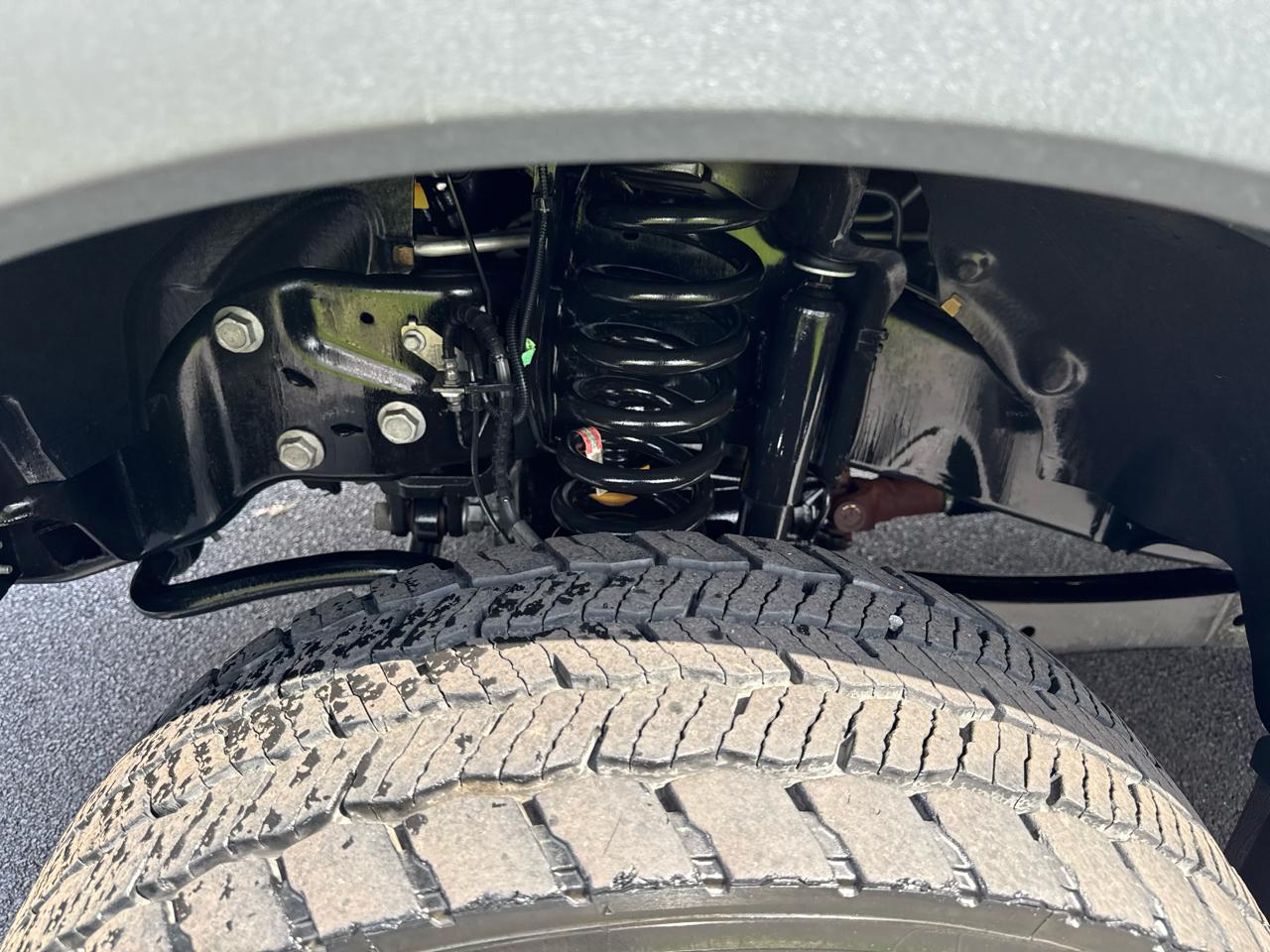 Ford Super Duty F-600 DRW XLT 4WD Reg Cab 169" WB 84" CA 2022