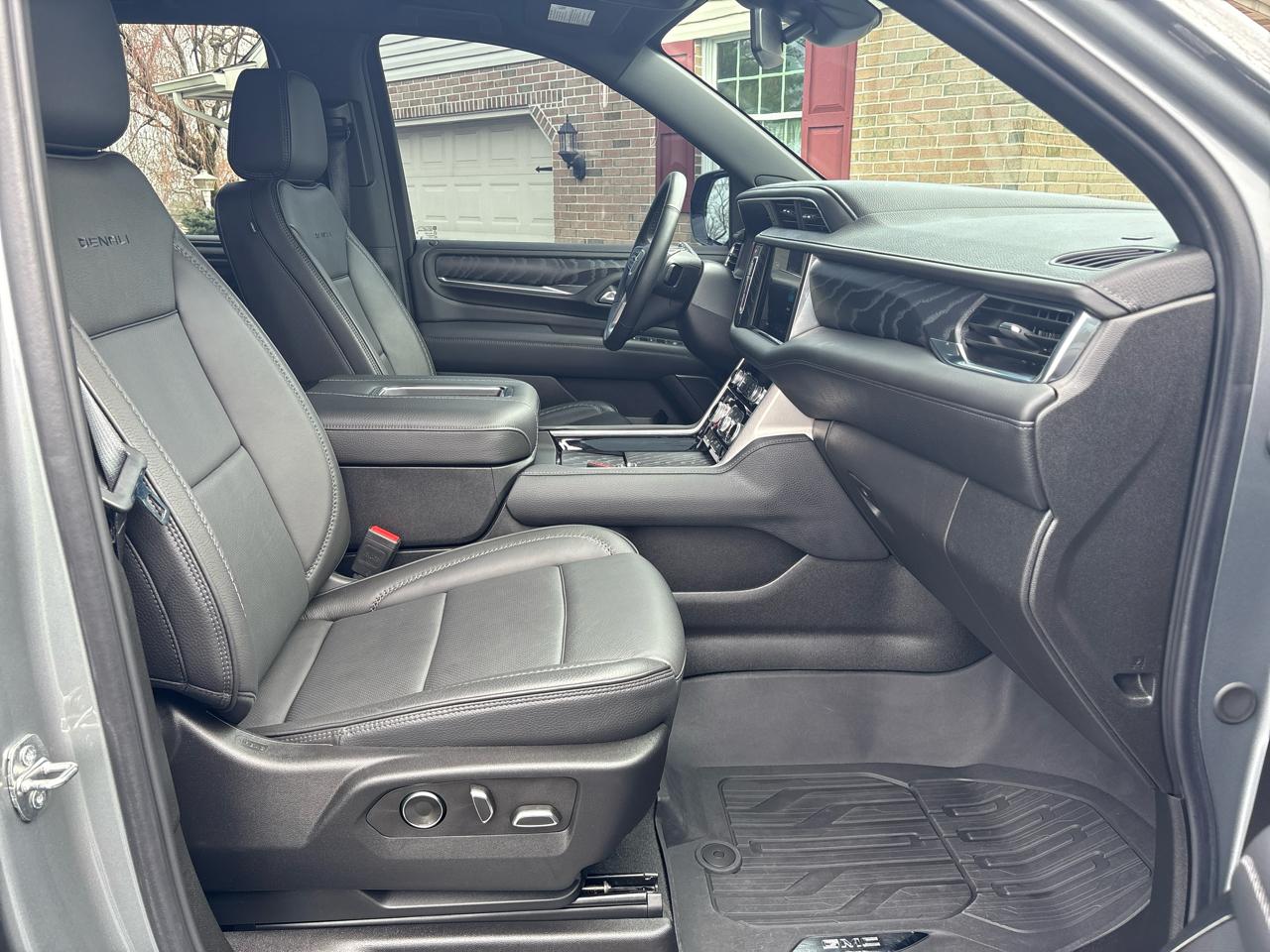 GMC Yukon 4WD 4dr Denali 2024