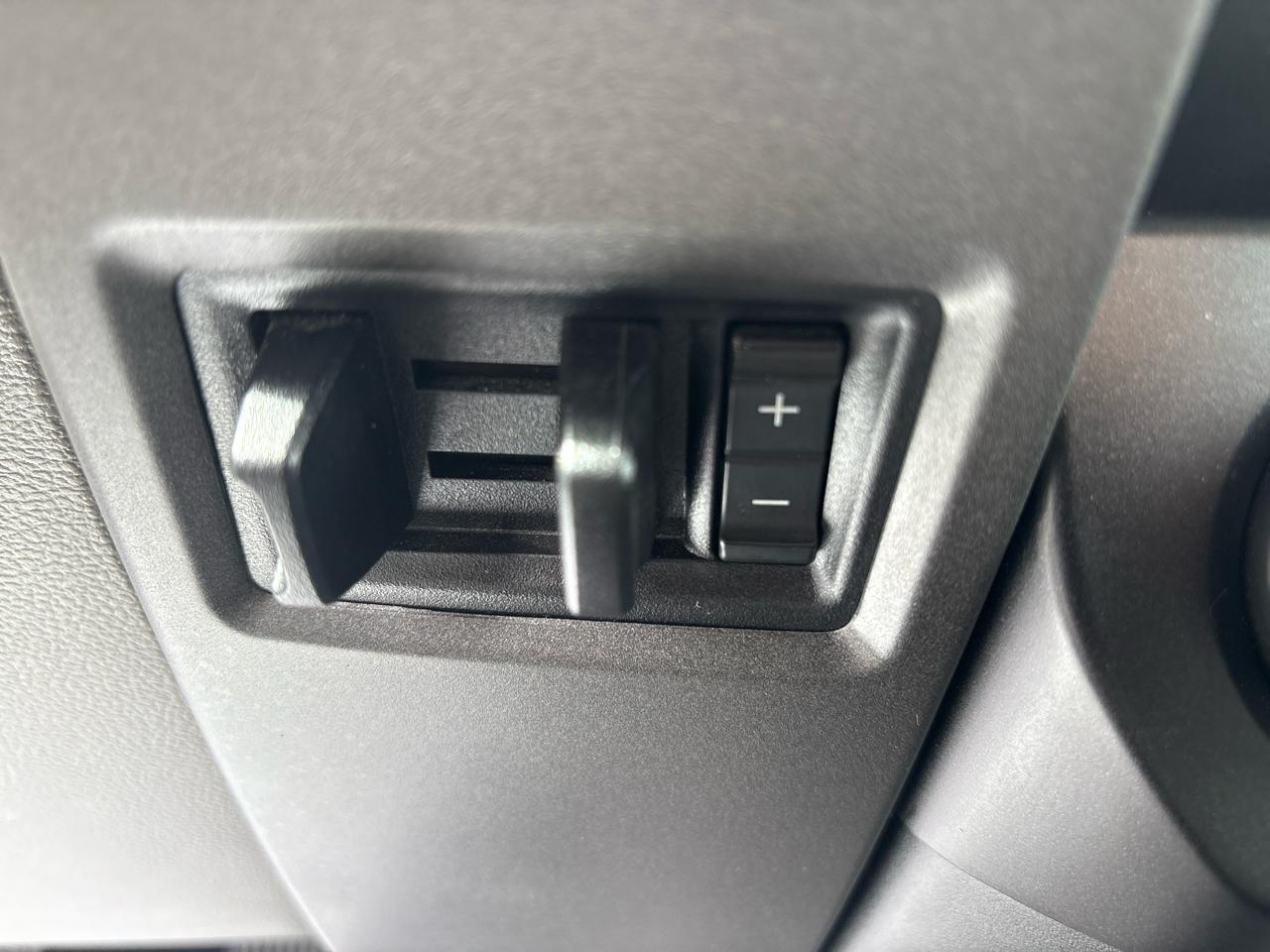 Ford Super Duty F-250 SRW XL 4WD Crew Cab 8' Box 2021