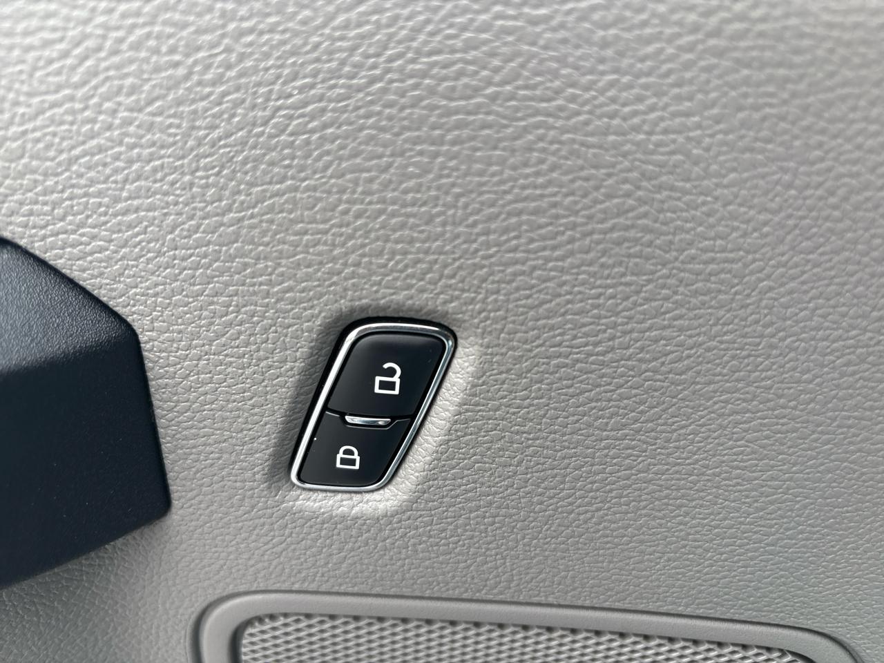 Ford Super Duty F-250 SRW XL 4WD Crew Cab 8' Box 2021