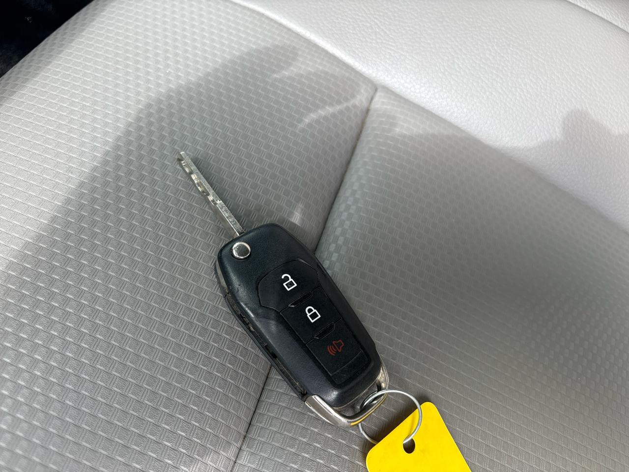 Ford Super Duty F-250 SRW XL 4WD Crew Cab 8' Box 2021