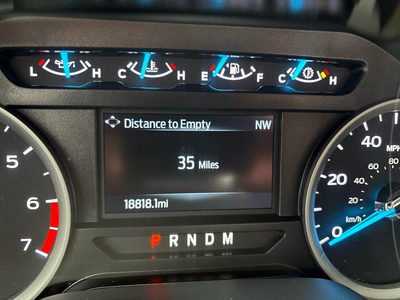 Ford Super Duty F-350 SRW XLT 4WD Reg Cab 8' Box 2022