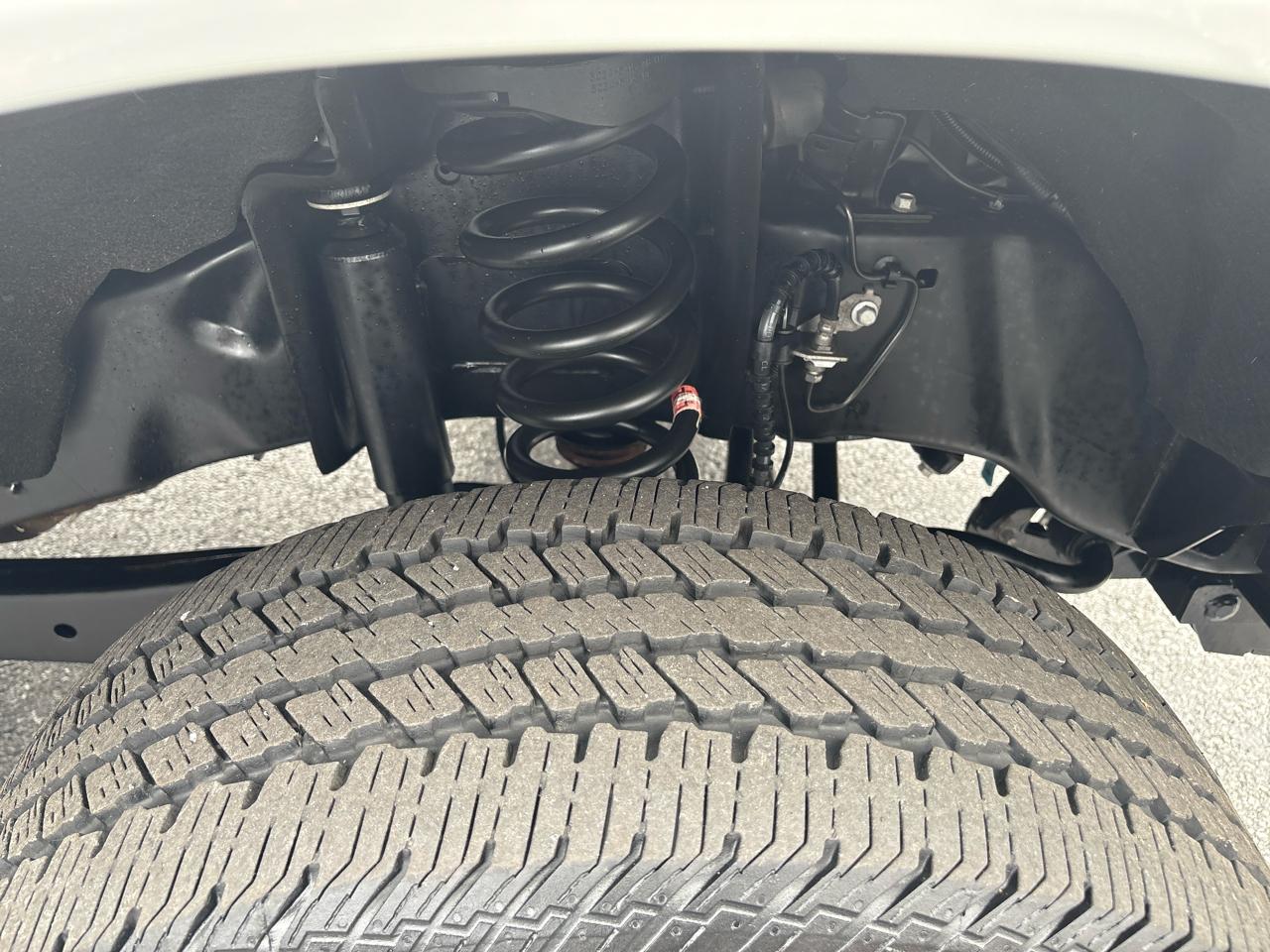 Ford Super Duty F-350 SRW XLT 4WD Reg Cab 8' Box 2022