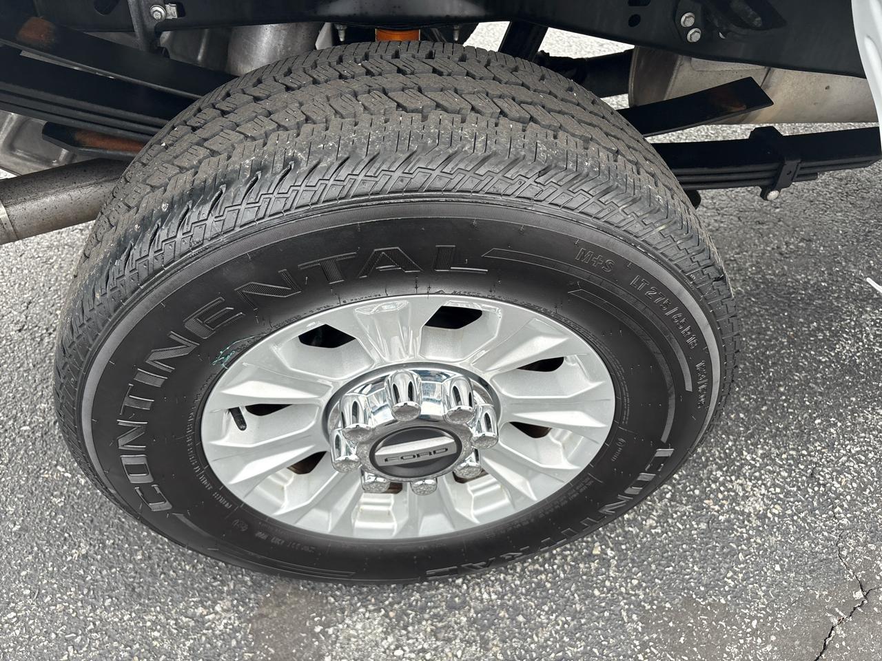 Ford Super Duty F-350 SRW XLT 4WD Reg Cab 8' Box 2022