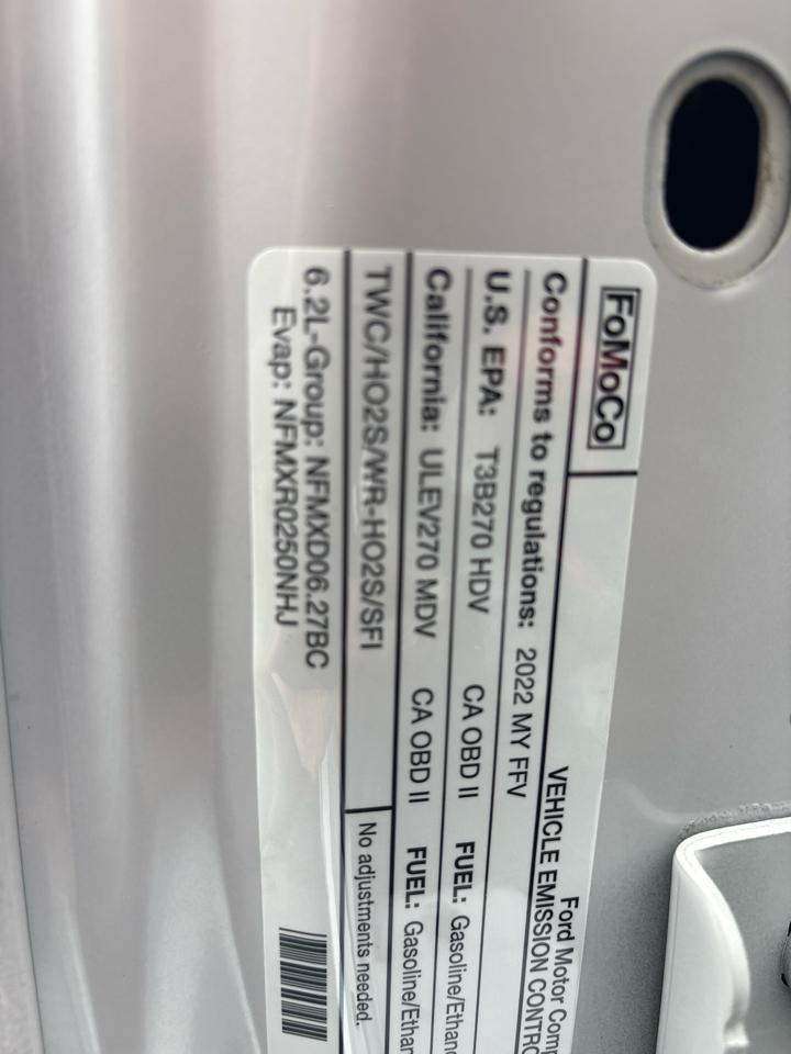 Ford Super Duty F-350 SRW XLT 4WD Reg Cab 8' Box 2022