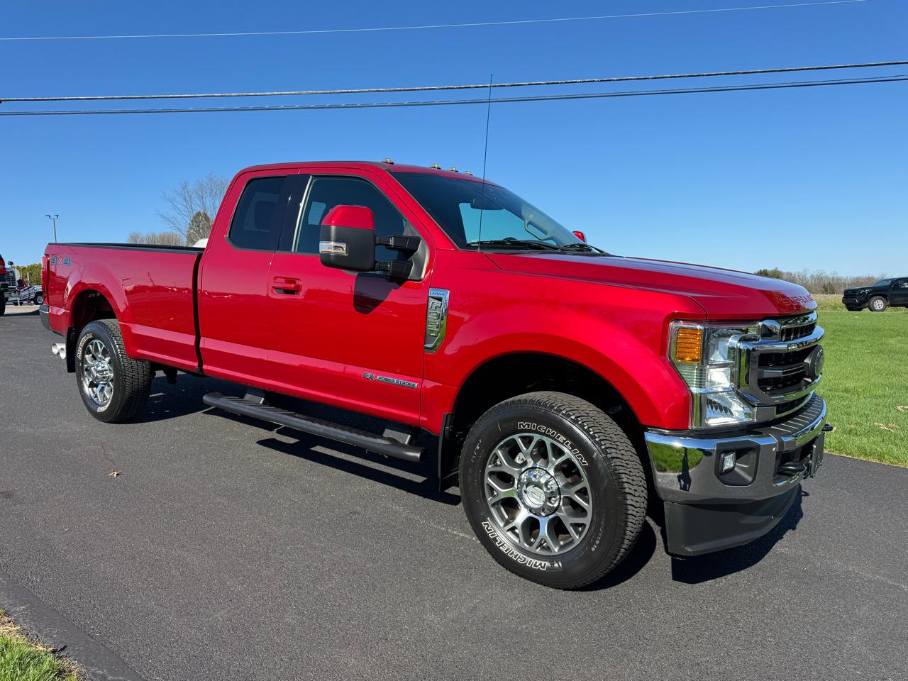 Ford Super Duty F-350 SRW Lariat 4WD SuperCab 8' Box 2021