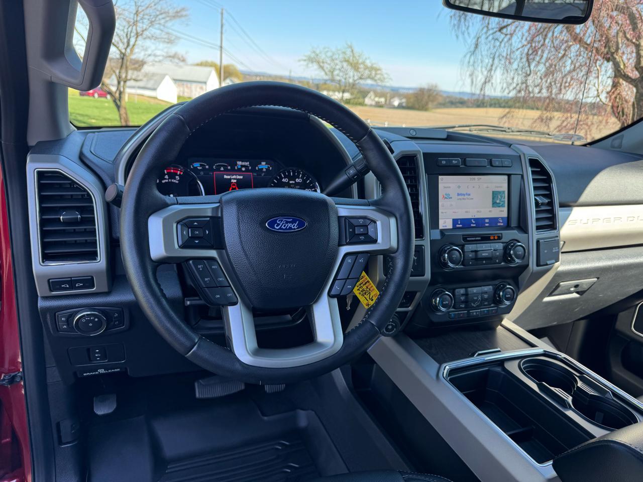 Ford Super Duty F-350 SRW Lariat 4WD SuperCab 8' Box 2021