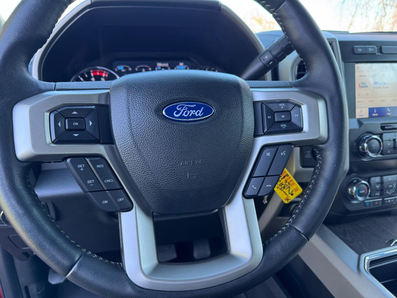 Ford Super Duty F-350 SRW Lariat 4WD SuperCab 8' Box 2021