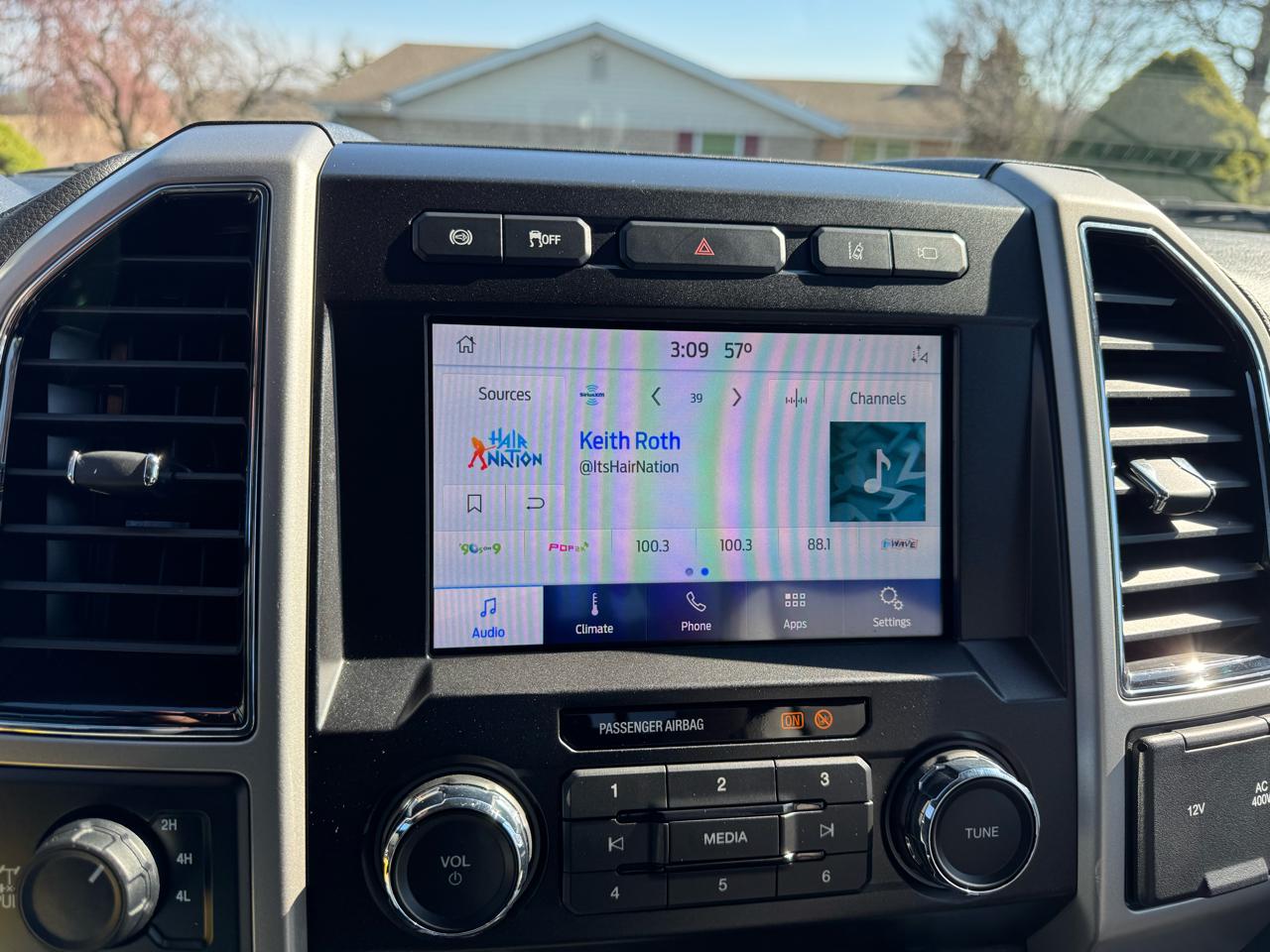 Ford Super Duty F-350 SRW Lariat 4WD SuperCab 8' Box 2021