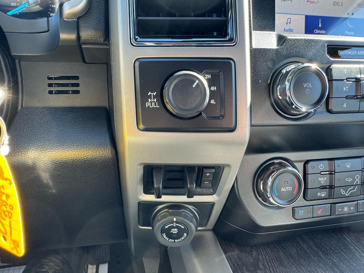 Ford Super Duty F-350 SRW Lariat 4WD SuperCab 8' Box 2021