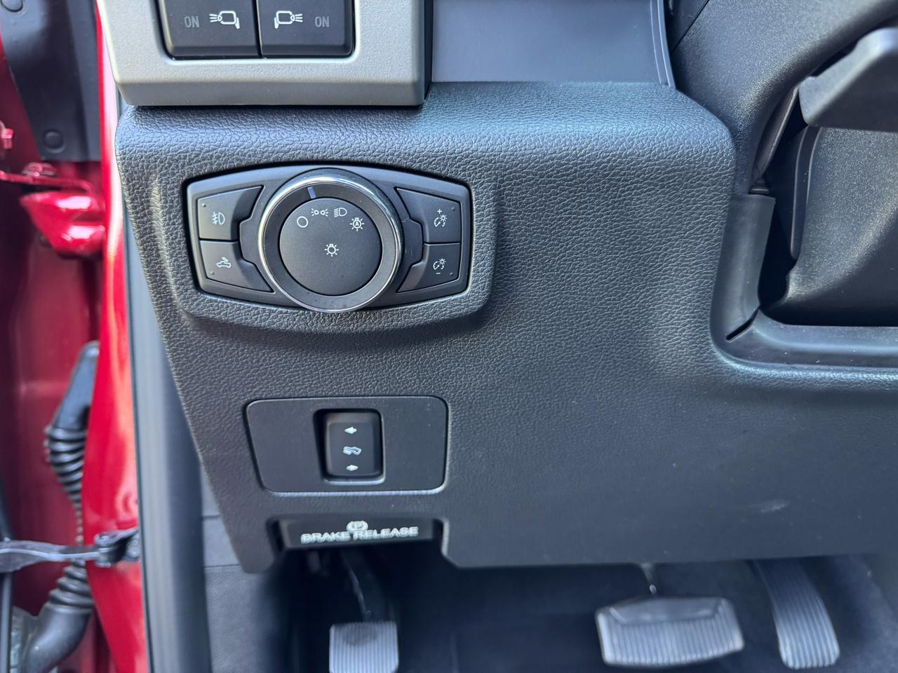 Ford Super Duty F-350 SRW Lariat 4WD SuperCab 8' Box 2021