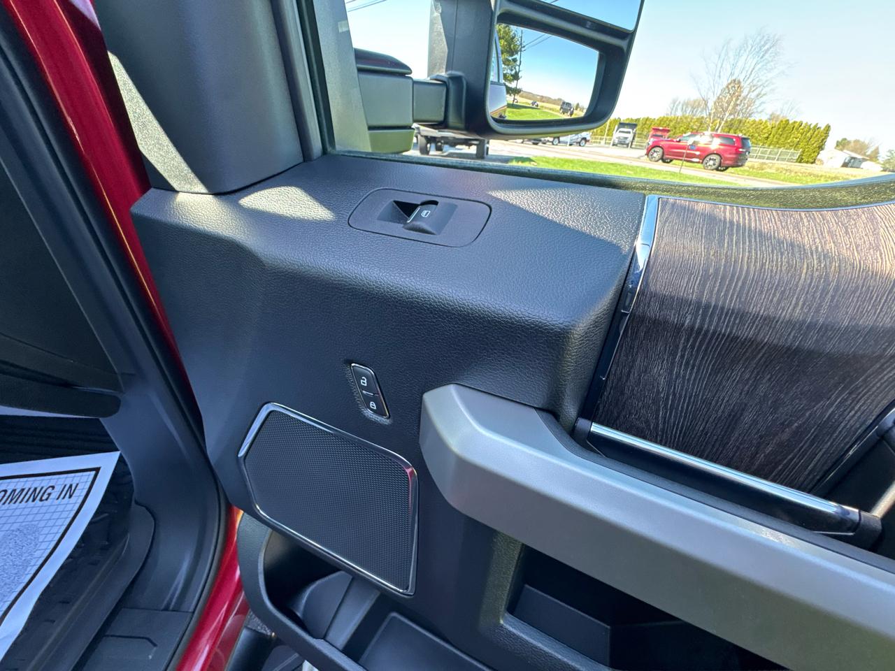 Ford Super Duty F-350 SRW Lariat 4WD SuperCab 8' Box 2021