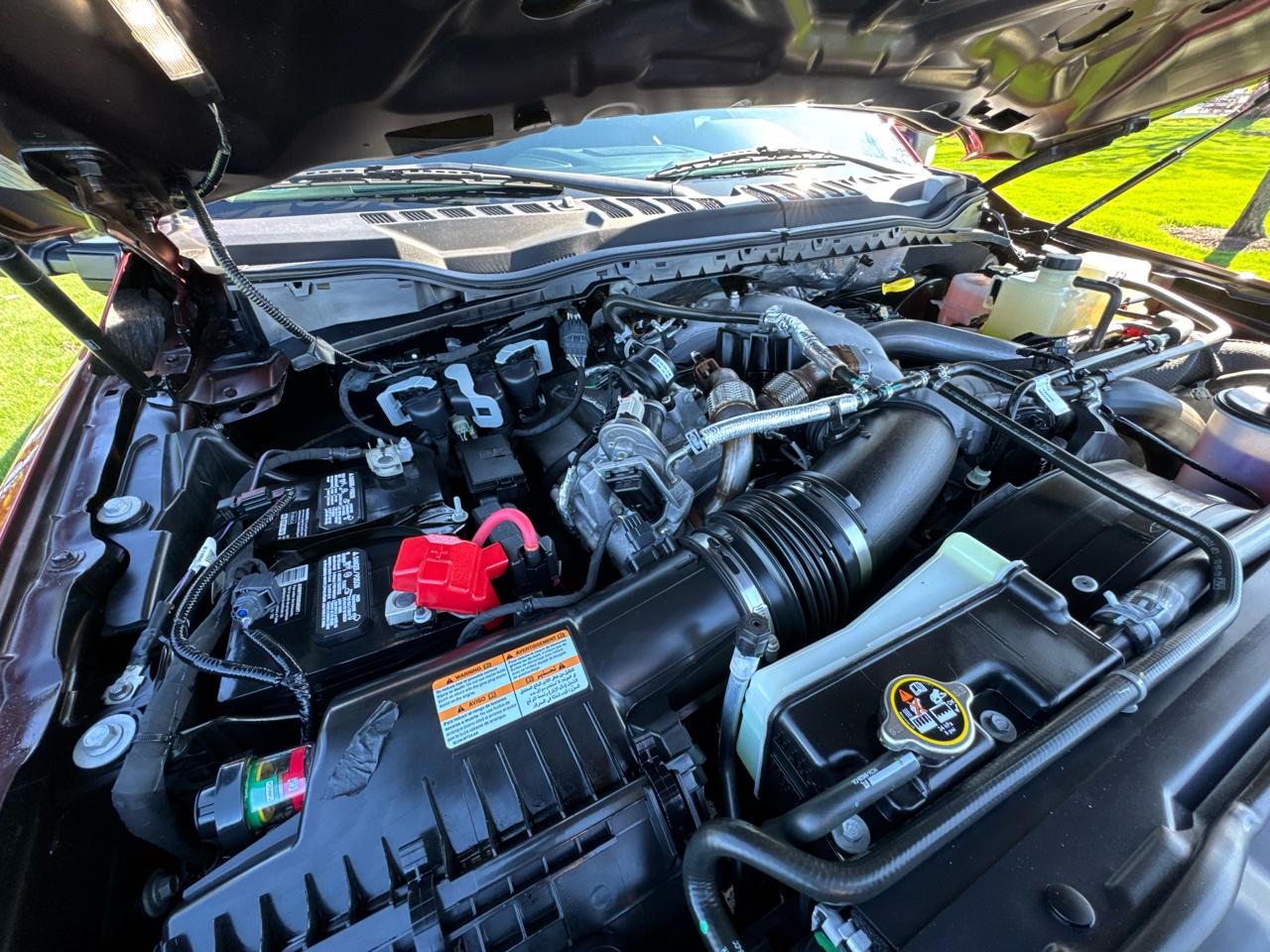 Ford Super Duty F-350 SRW Lariat 4WD SuperCab 8' Box 2021