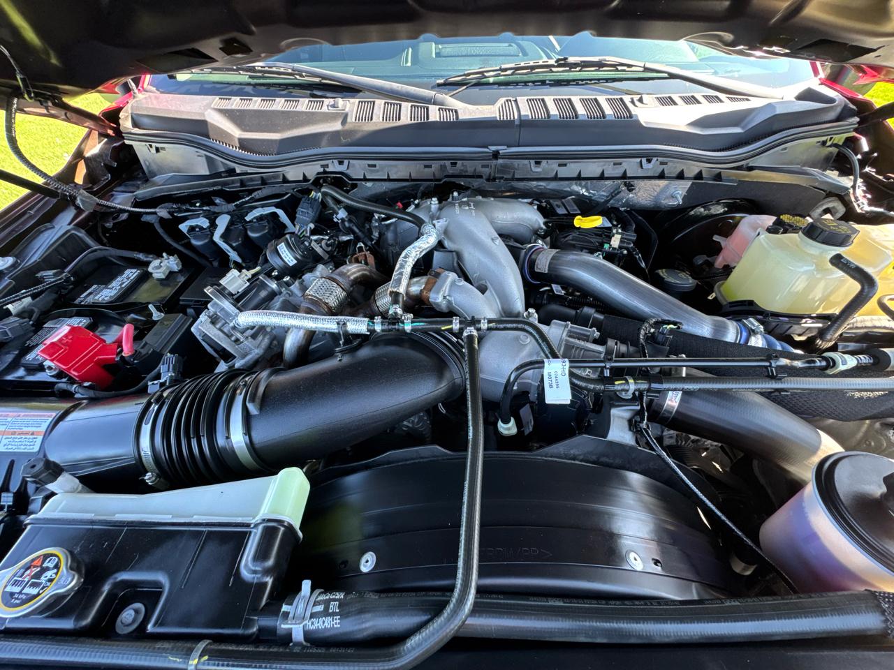 Ford Super Duty F-350 SRW Lariat 4WD SuperCab 8' Box 2021