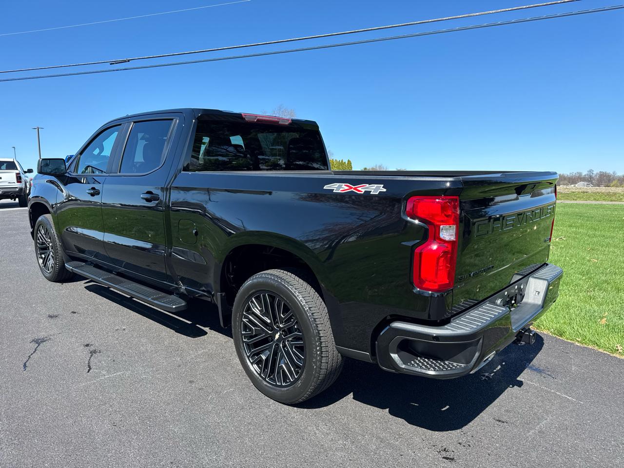 Chevrolet Silverado 1500 RST Crew Cab 4WD LWB 2022