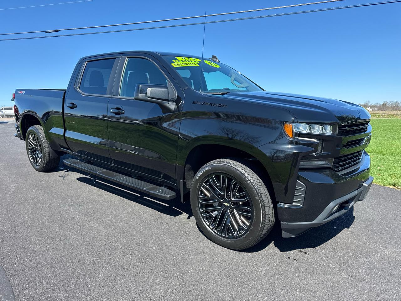 Chevrolet Silverado 1500 RST Crew Cab 4WD LWB 2022