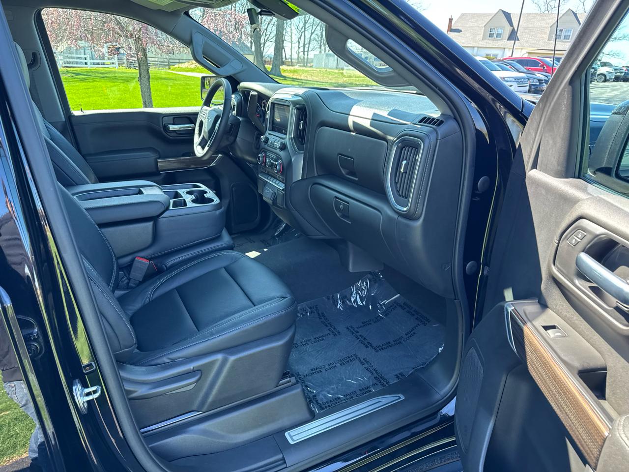 Chevrolet Silverado 1500 RST Crew Cab 4WD LWB 2022