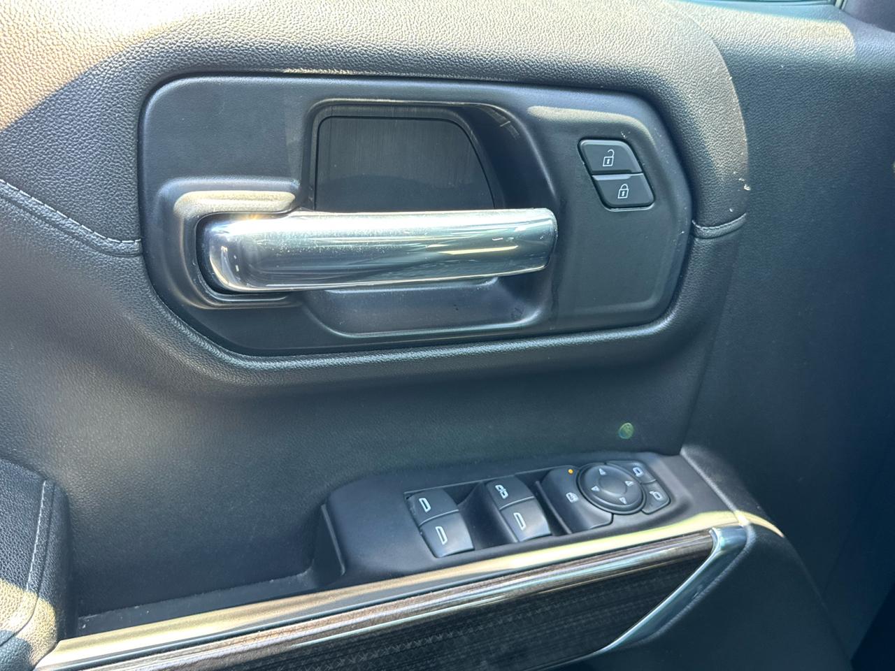 Chevrolet Silverado 1500 RST Crew Cab 4WD LWB 2022