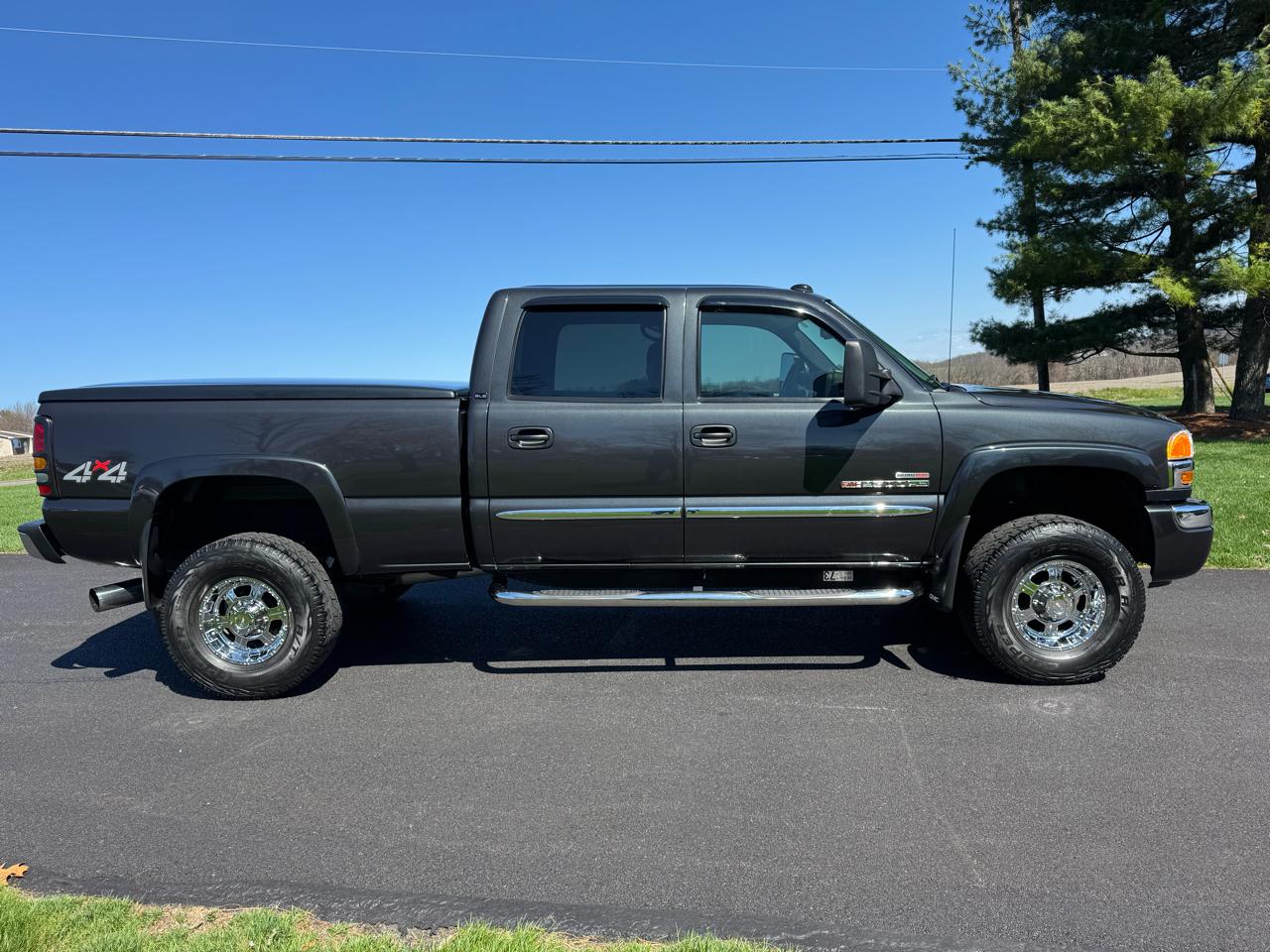 GMC Sierra 2500HD Crew Cab 153" WB 4WD SLE 2005