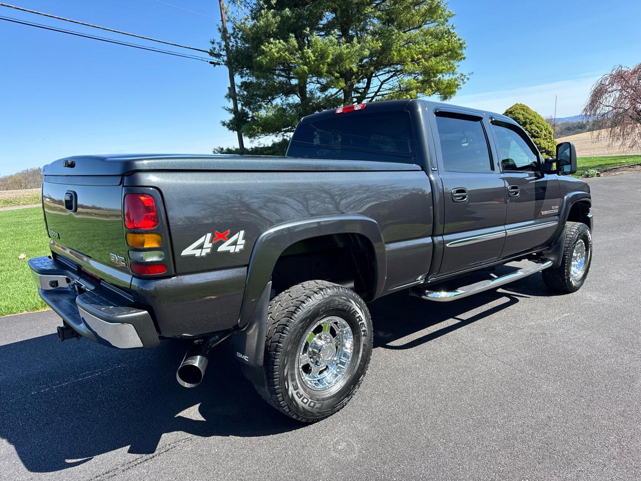 GMC Sierra 2500HD Crew Cab 153" WB 4WD SLE 2005
