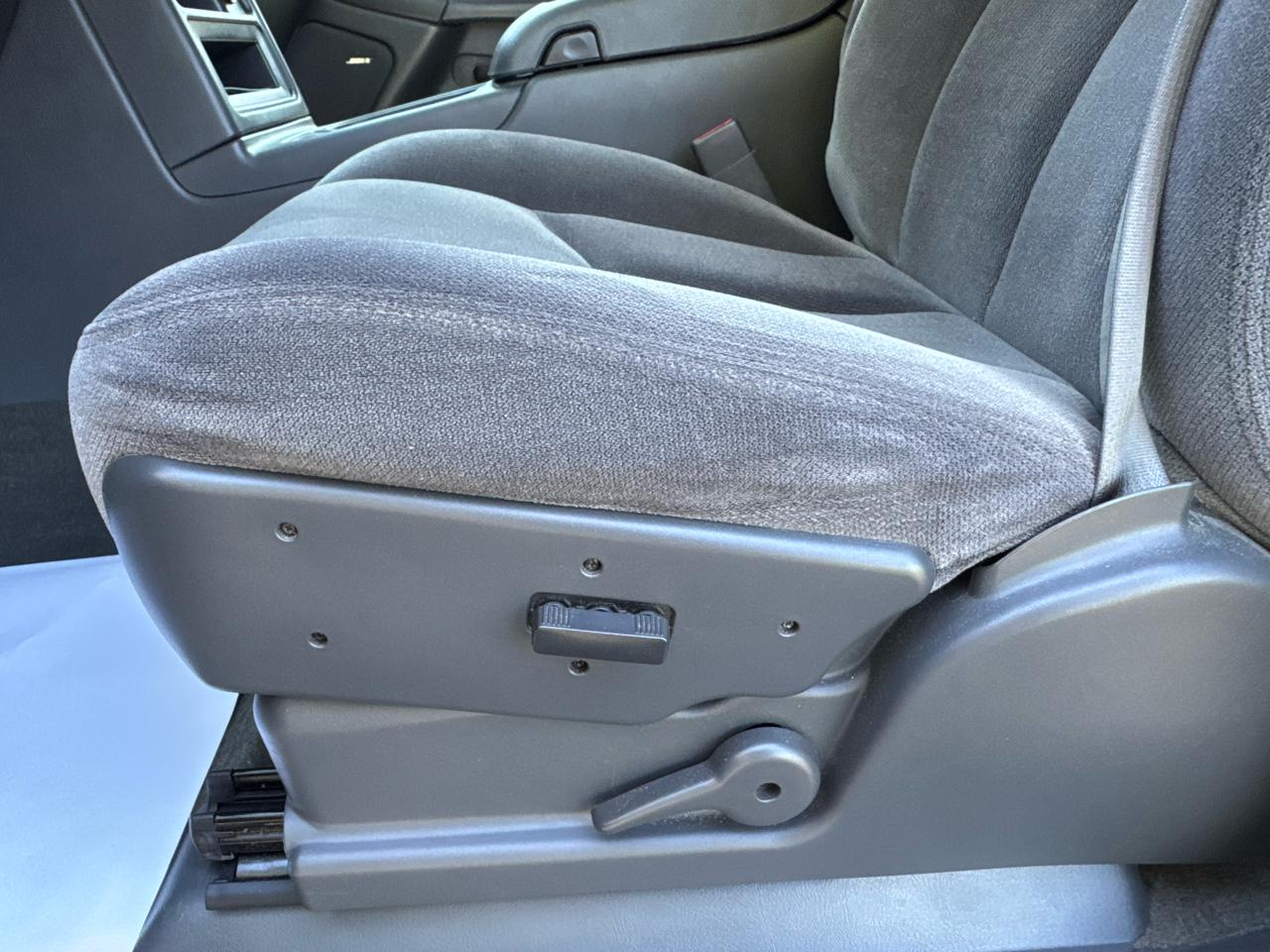 GMC Sierra 2500HD Crew Cab 153" WB 4WD SLE 2005