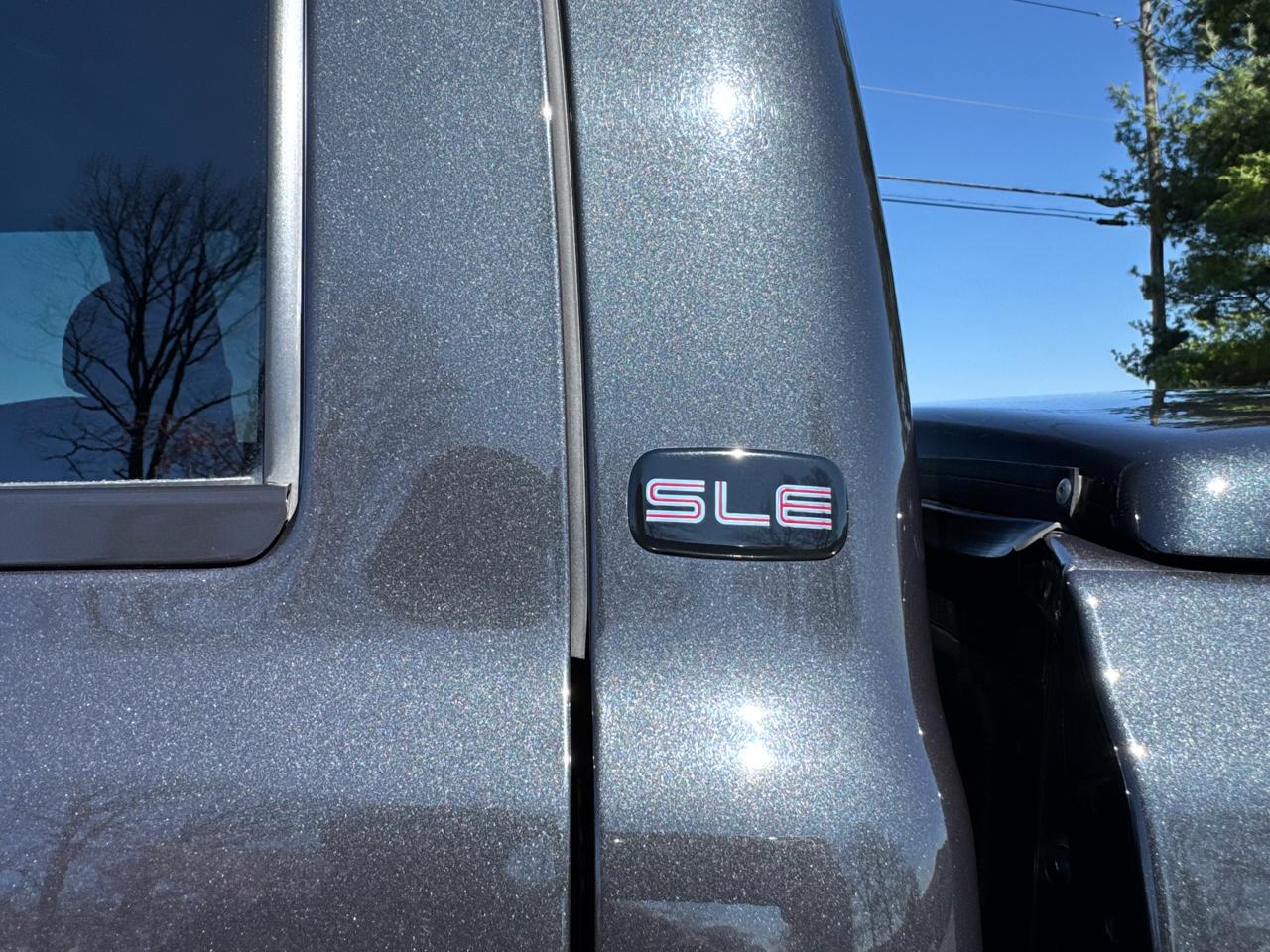 GMC Sierra 2500HD Crew Cab 153" WB 4WD SLE 2005