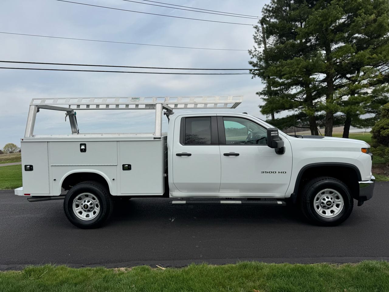 Chevrolet Silverado 3500HD 4WD Double Cab 162" Work Truck 2022