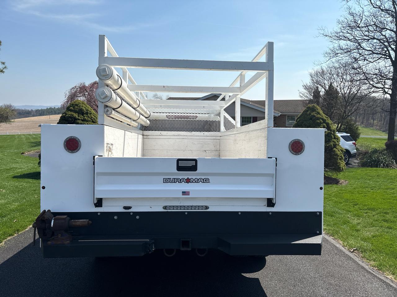 GMC Sierra 3500HD CC 4WD Crew Cab 177" WB, 60" CA Pro 2024