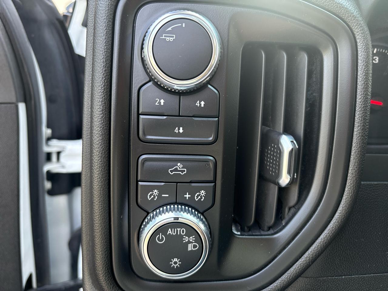 GMC Sierra 3500HD CC 4WD Crew Cab 177" WB, 60" CA Pro 2024