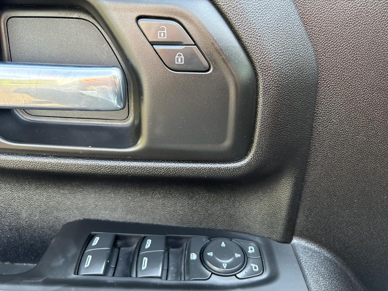 GMC Sierra 3500HD CC 4WD Crew Cab 177" WB, 60" CA Pro 2024