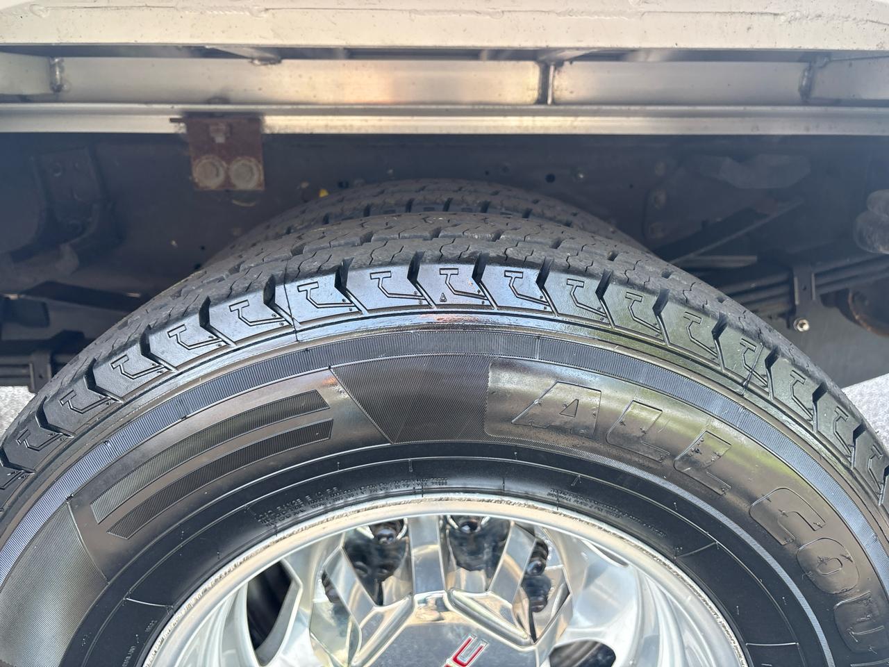 GMC Sierra 3500HD CC 4WD Crew Cab 177" WB, 60" CA Pro 2024