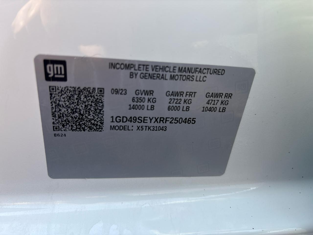 GMC Sierra 3500HD CC 4WD Crew Cab 177" WB, 60" CA Pro 2024