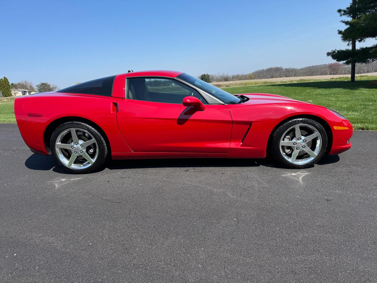Chevrolet Corvette 2dr Cpe 2005