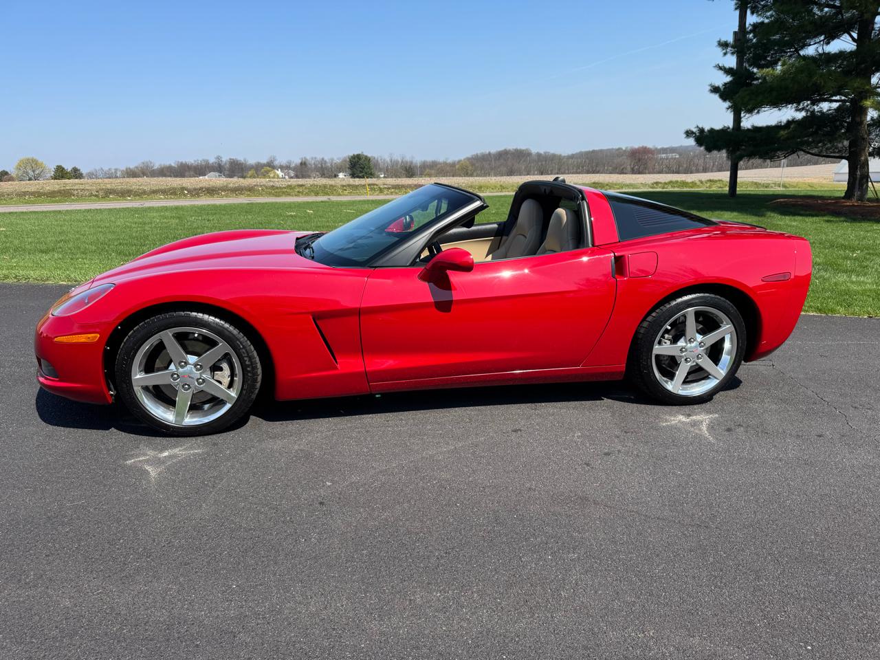 Chevrolet Corvette 2dr Cpe 2005