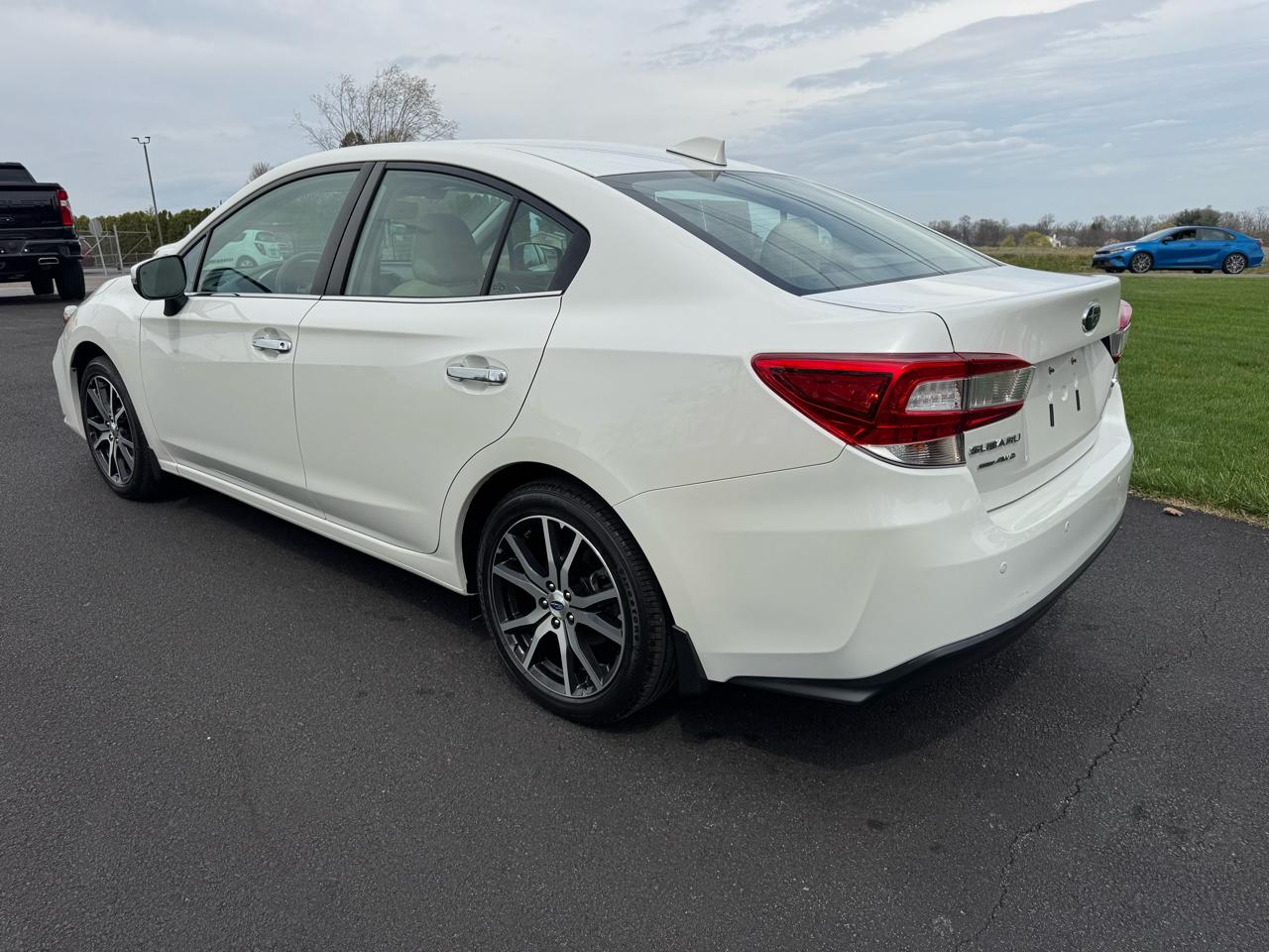 Subaru Impreza 2.0i Limited 4-door CVT 2017