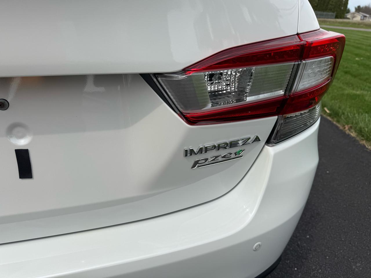 Subaru Impreza 2.0i Limited 4-door CVT 2017