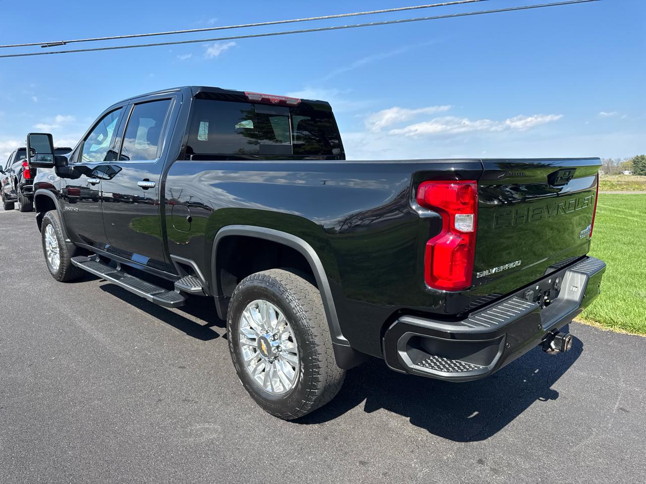 Chevrolet Silverado 2500HD 4WD Crew Cab 159" High Country 2021