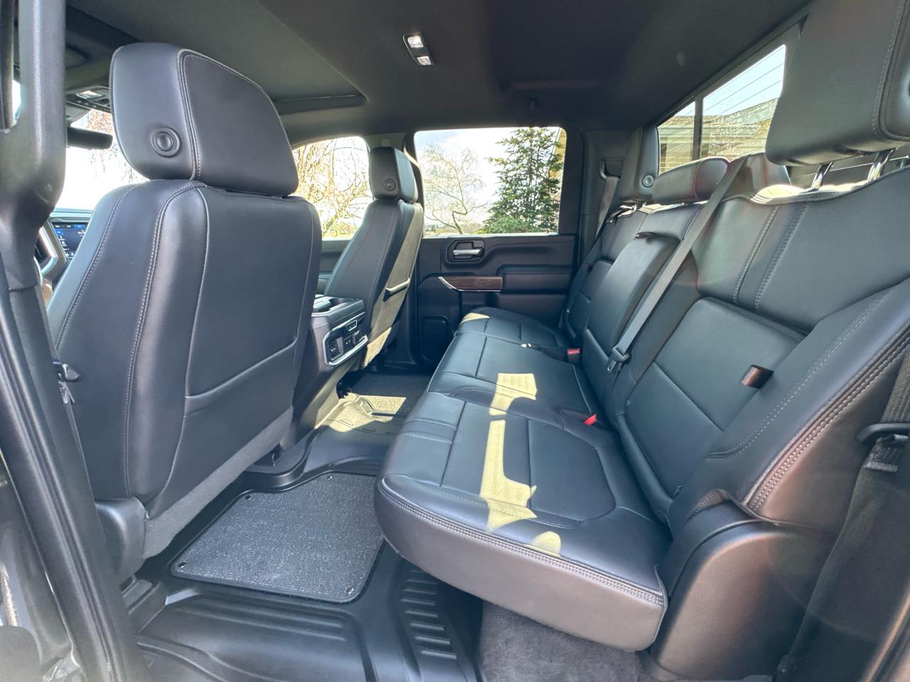 Chevrolet Silverado 2500HD 4WD Crew Cab 159" High Country 2021