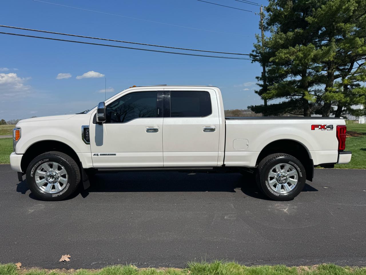 Ford Super Duty F-250 SRW Platinum 4WD Crew Cab 6.75' Box 2019