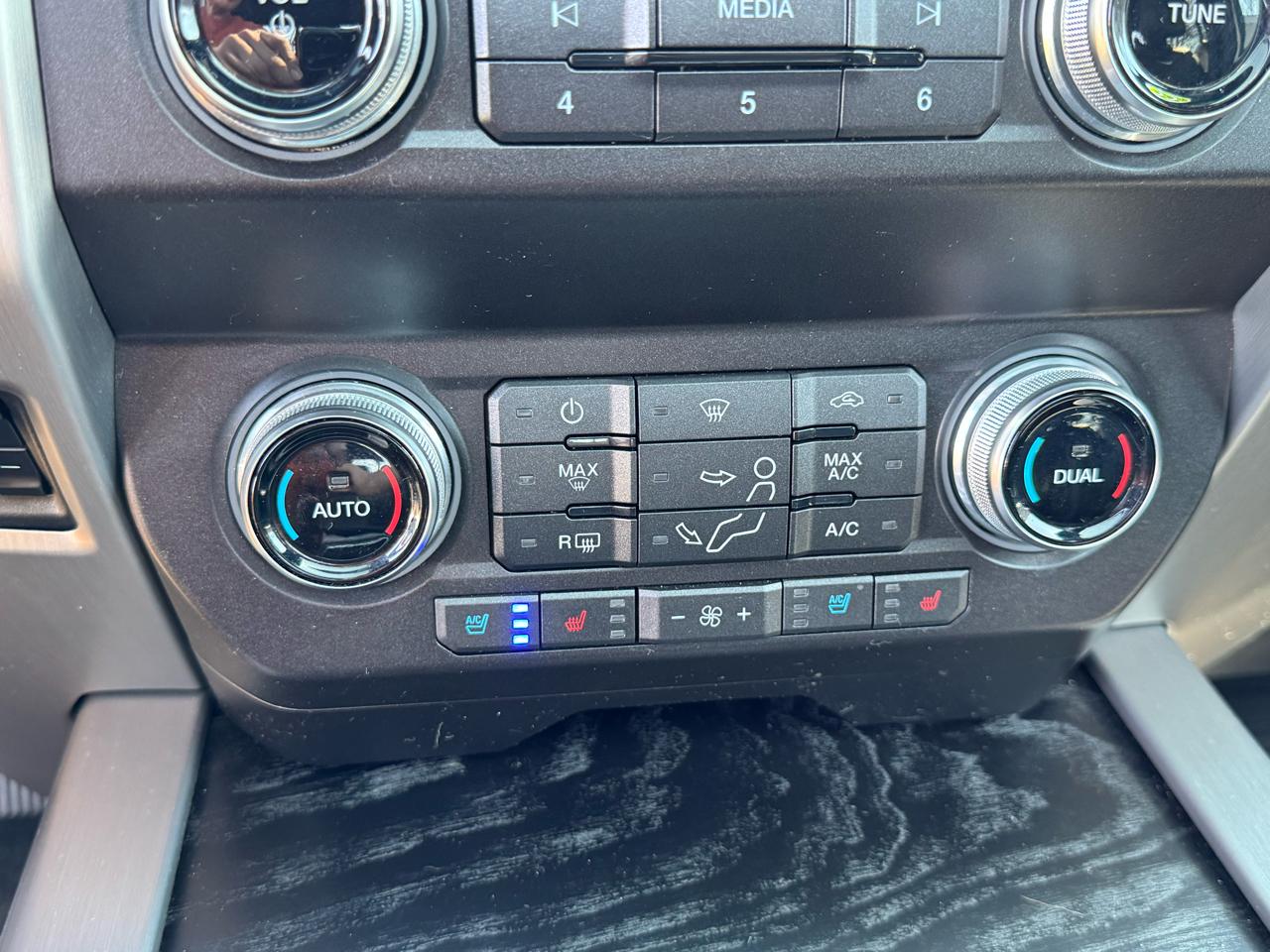 Ford Super Duty F-250 SRW Platinum 4WD Crew Cab 6.75' Box 2019