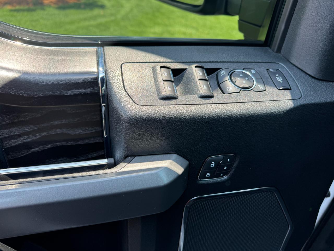 Ford Super Duty F-250 SRW Platinum 4WD Crew Cab 6.75' Box 2019