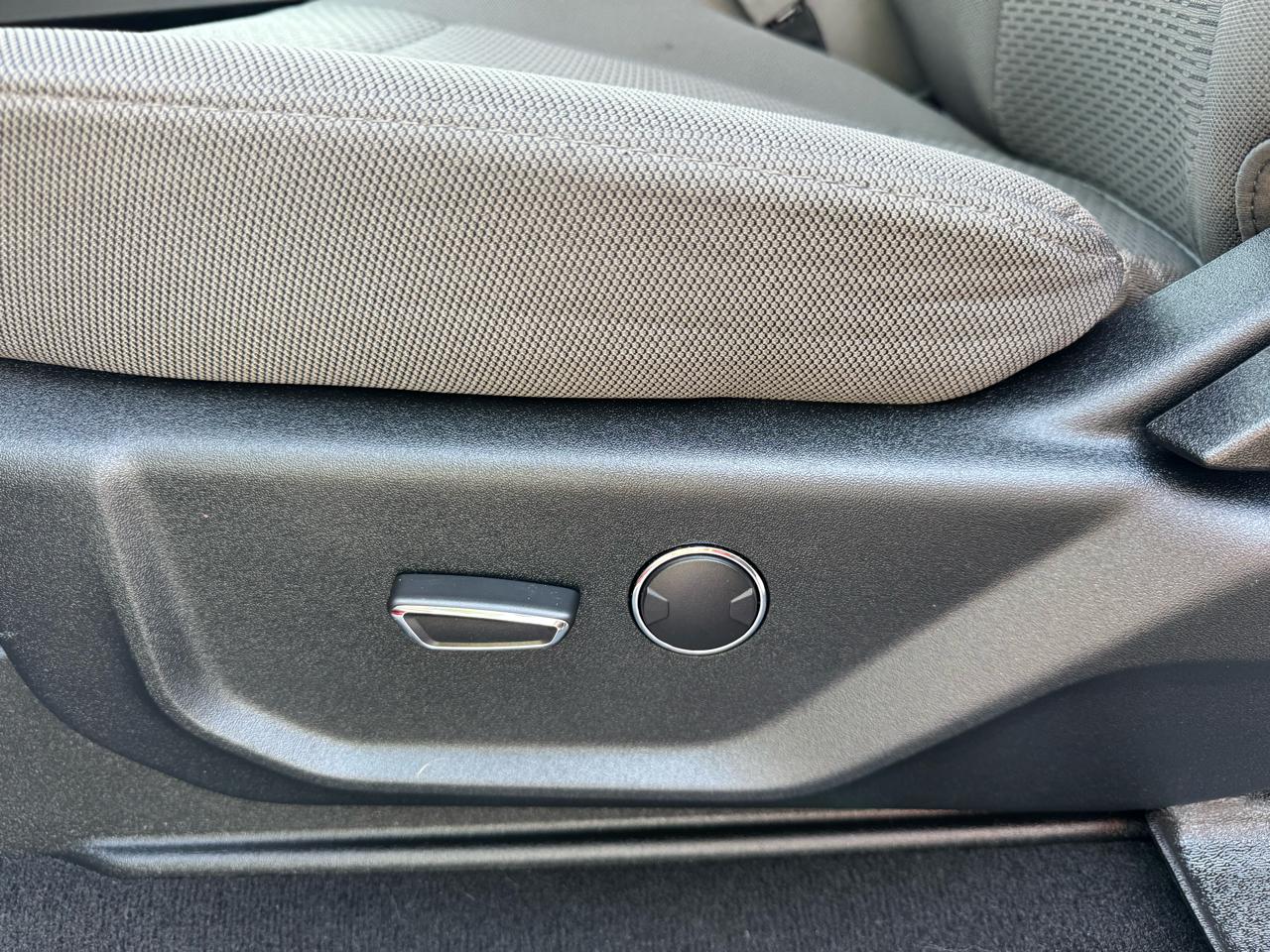 Ford Super Duty F-250 SRW XLT 4WD SuperCab 6.75' Box 2019