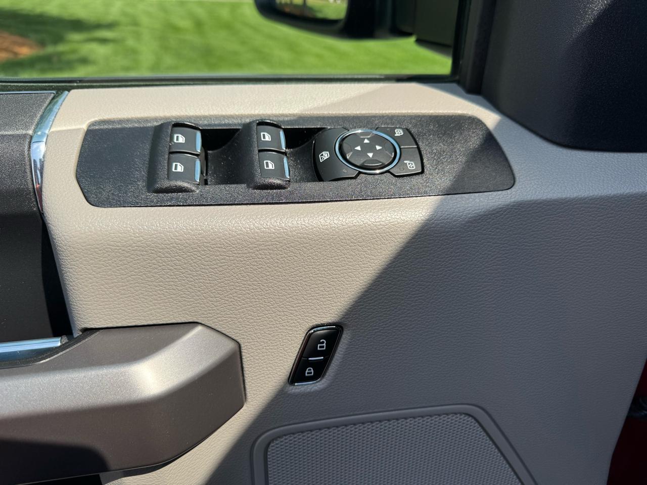 Ford Super Duty F-250 SRW XLT 4WD SuperCab 6.75' Box 2019