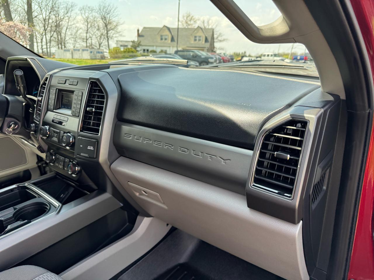Ford Super Duty F-250 SRW XLT 4WD SuperCab 6.75' Box 2019